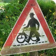 Goldener_Vorbau_Fussgaenger